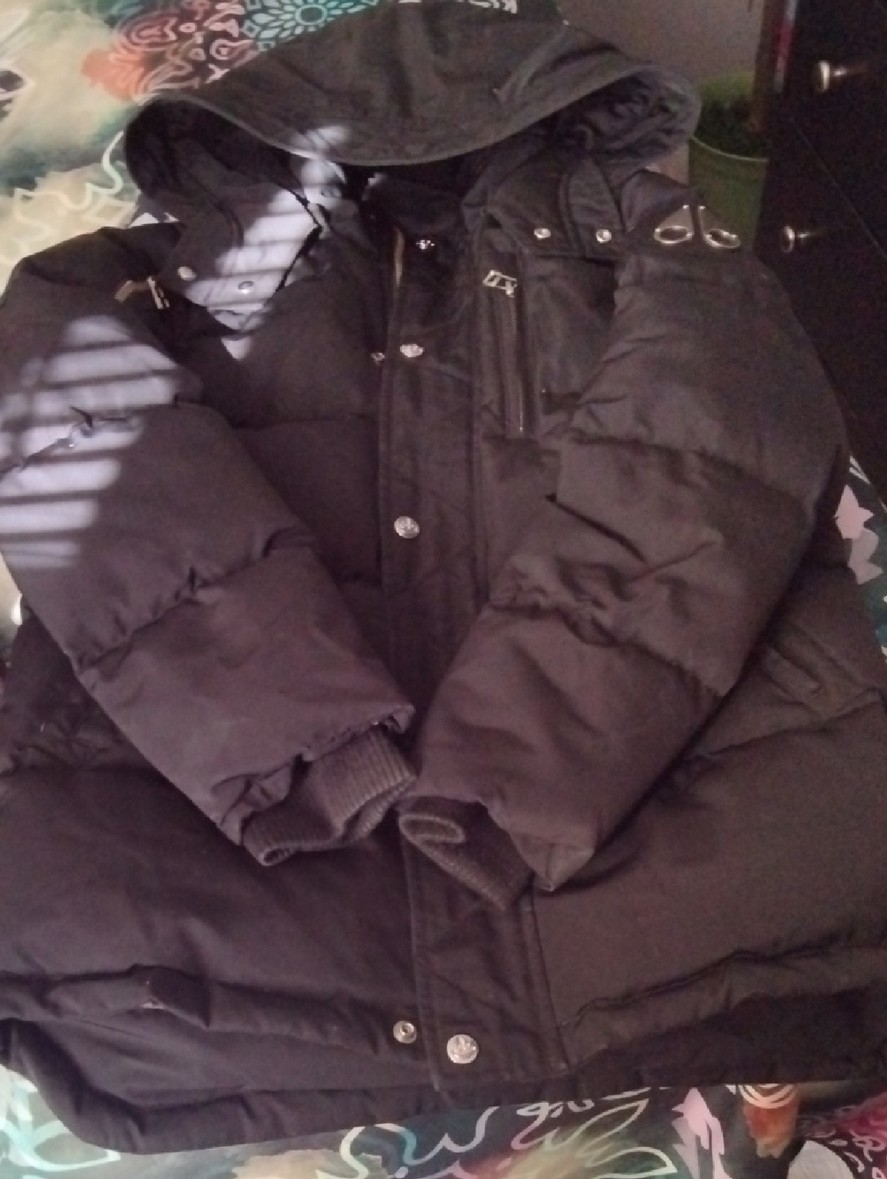 Black Puffer Coat With Gather Bag